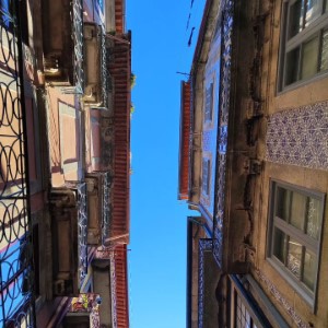 Porto structures (2/2) 🇵🇹 . #porto